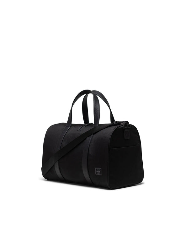 Novel Carry On Duffle - Black Tonal