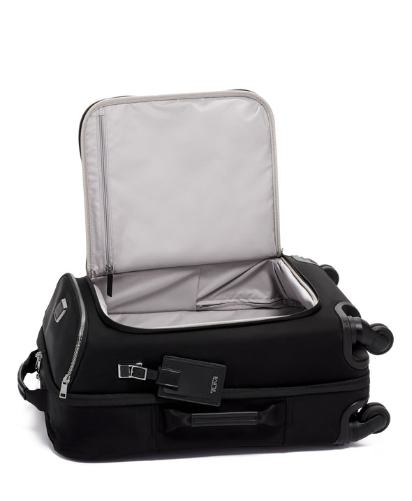 Voyageur Leger International Carry-on -Black w/Gunmetal