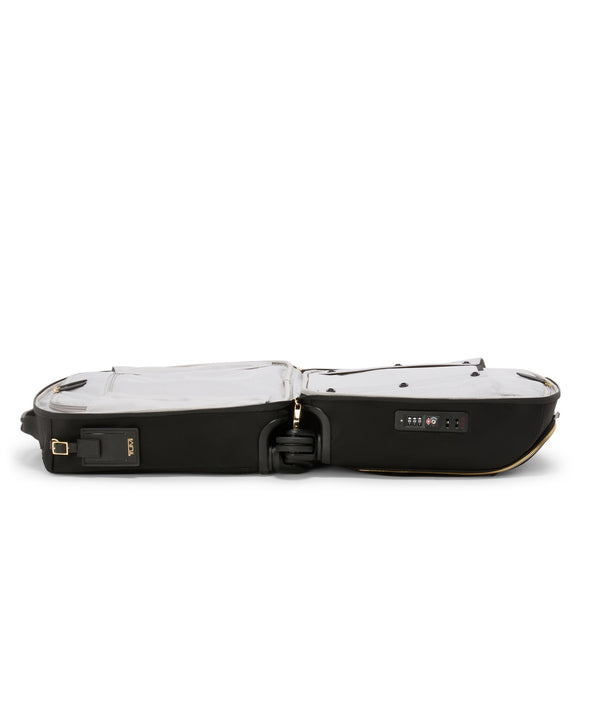 Voyageur Leger Compact Carry-On -Black with Gold
