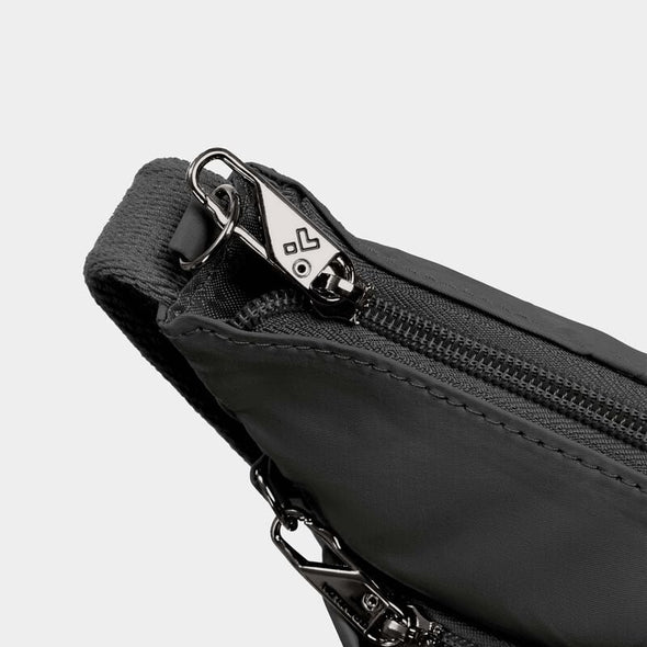 Roam Anti-Theft Medium Crossbody