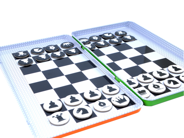 TO GO Magnetic Chess