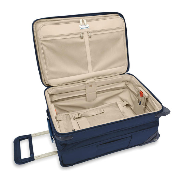 Baseline Essential 2-Wheel Carry-On -navy