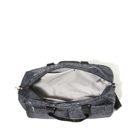 Modern Everywhere Travel Duffel - Midnight Blossom