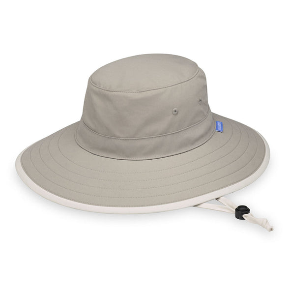 Sanitas Adventure Hat with Ponytail opening