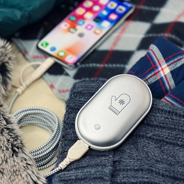 Smitten with this eMitten Hand Warmer + Power Bank